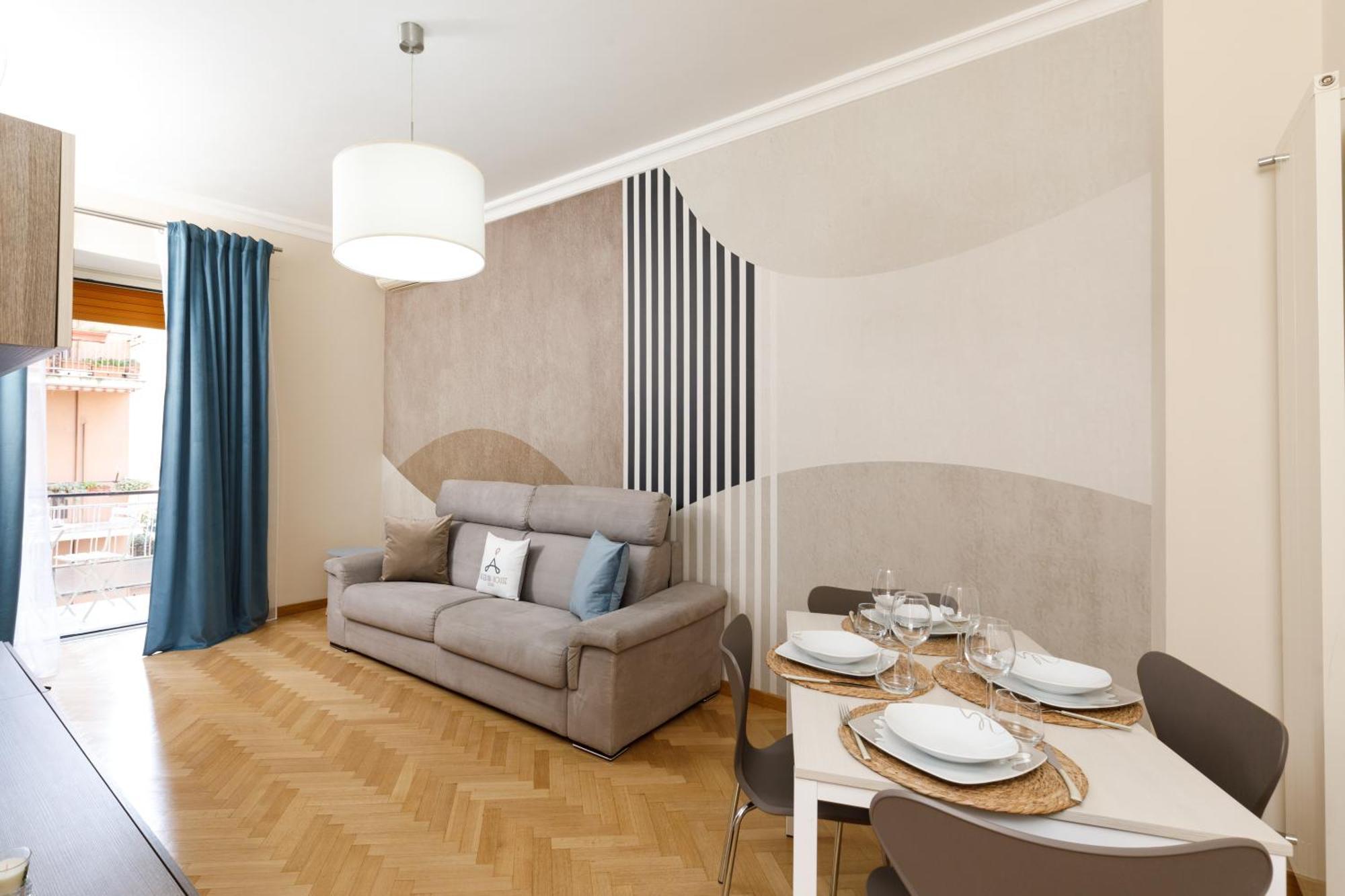 Aureliana House *