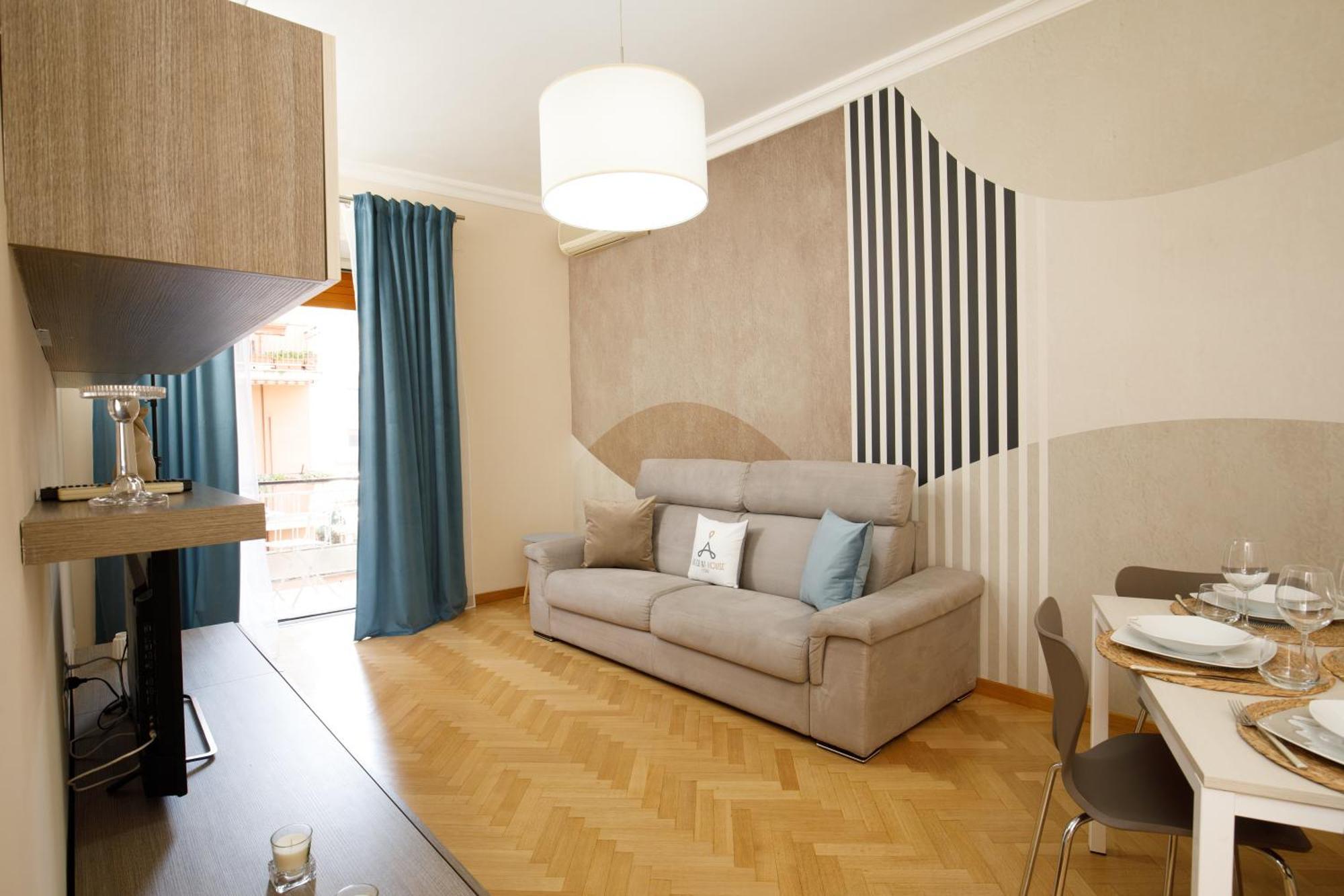 Aureliana House *